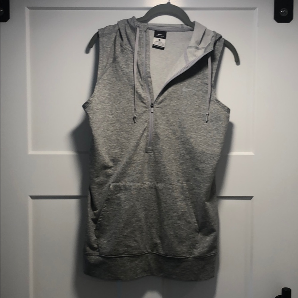 Nike sleeveless vest